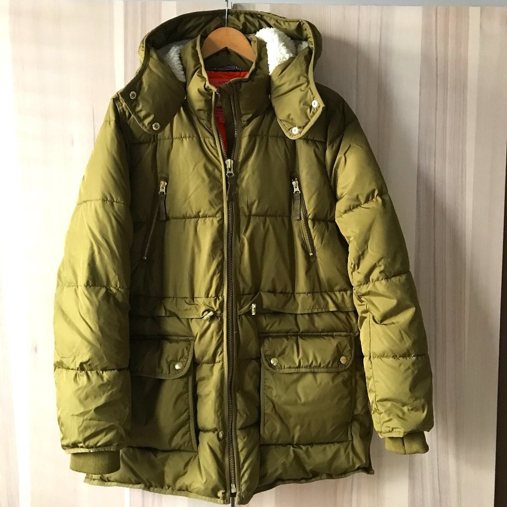 J. Crew Chateau Signature Puffer EUC Size M AF012